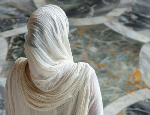 Women and Ihram: Clothing, Niqab and Common Questions